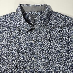 Van Heusen Men's Casual Short Sleeve Button-Up Shirt - Blue and White Pattern, 2